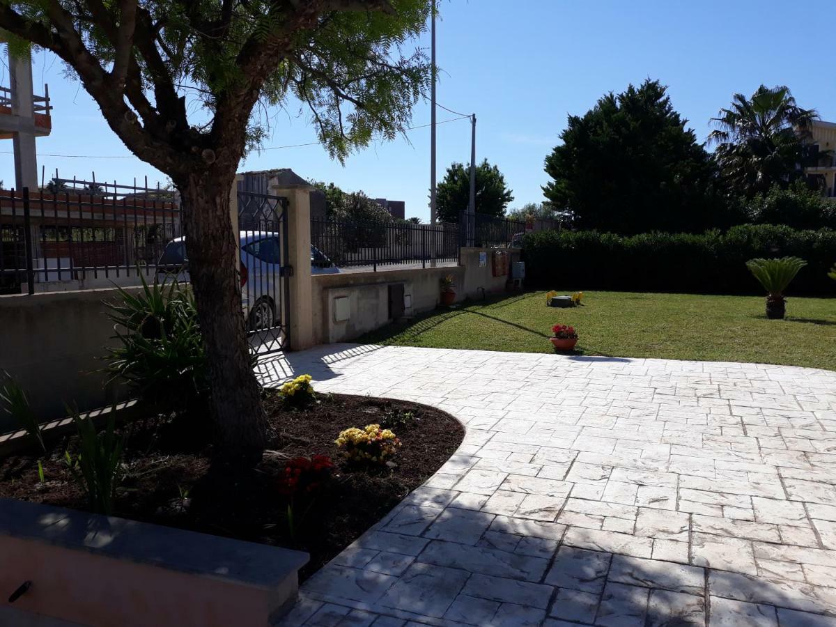 Appartanvilla Savale Pachino Exteriör bild
